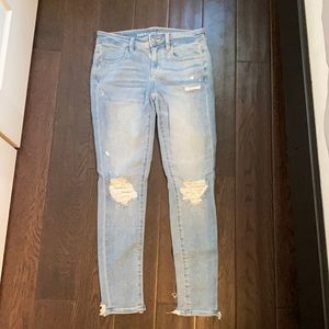 American Eagle lightwash jegging